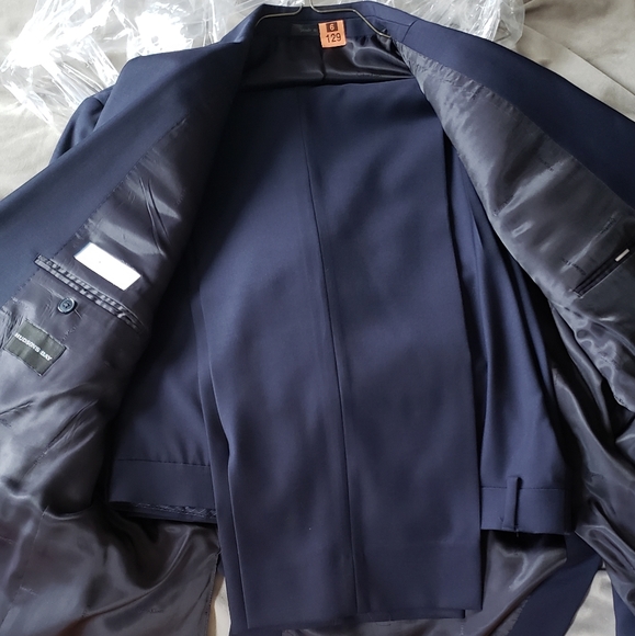 Calvin Klein Classic Navy Blue Men's suit - Picture 2 of 3